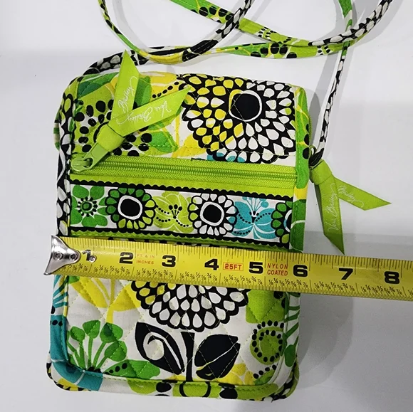 Vera Bradley Mini Hipster Limes Up Green Yellow Flowers Zip Crossbody Pouch EUC - Picture 3 of 6